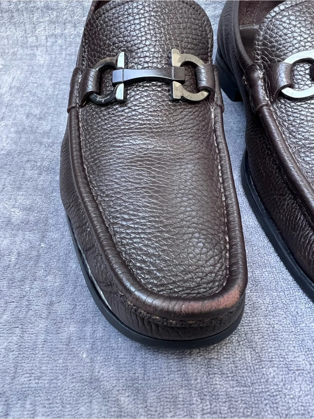 Ferragamo Loafers 9.5 Brown Gancini Silver Horse Bit Buckle Luxe Shoes Old Money